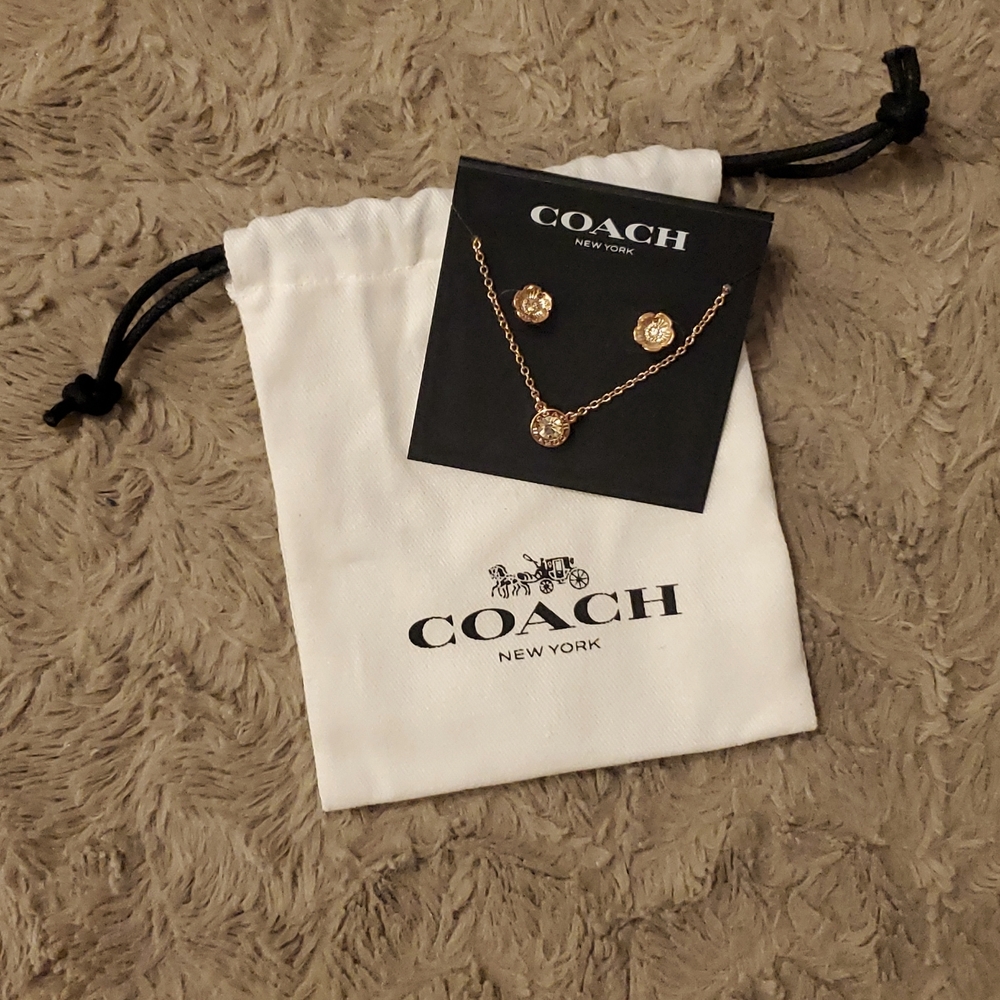 Coach Open Circle Necklace and Tea Rose Stud Set